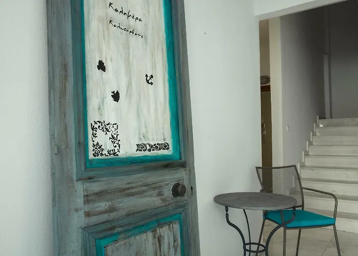 Menexe Apartments-korali