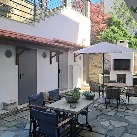 Menexe Apartments-korali Apartamento *