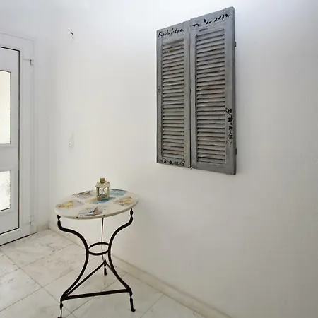Menexe Apartments-korali *